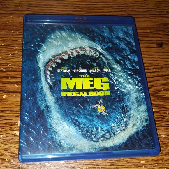 The Meg (Blu-ray/DVD, 2018, 2-Disc Set, Canadian) w/ slip-cover - Picture 3 of 5